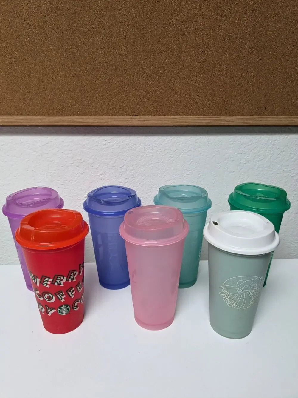 Starbucks Grande 16 oz Cups Tumblers Reusable Hot Cold with lids set of 7